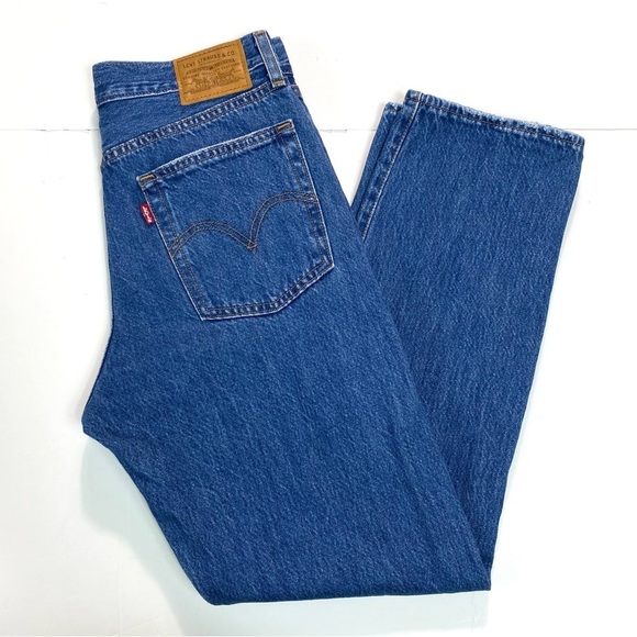 LEVI’S Premium Wedgie Straight High Rise Jeans Distressed in Medium Washed Sz 28 - Picture 9 of 11